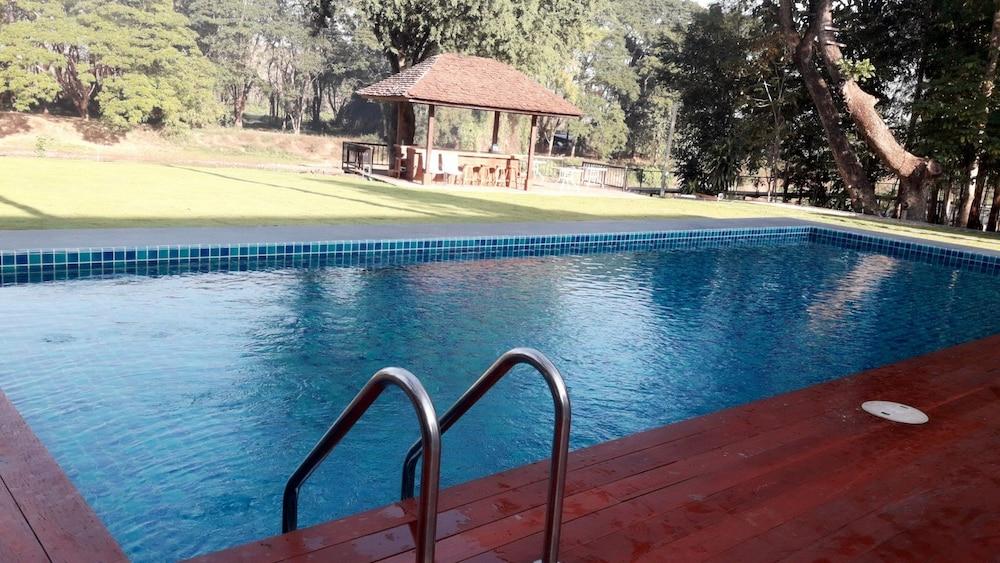 Riverhouse-The Teak House Мае Сарианг Екстериор снимка