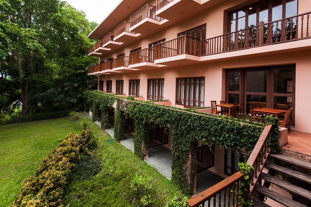 Riverhouse-The Teak House Мае Сарианг Екстериор снимка