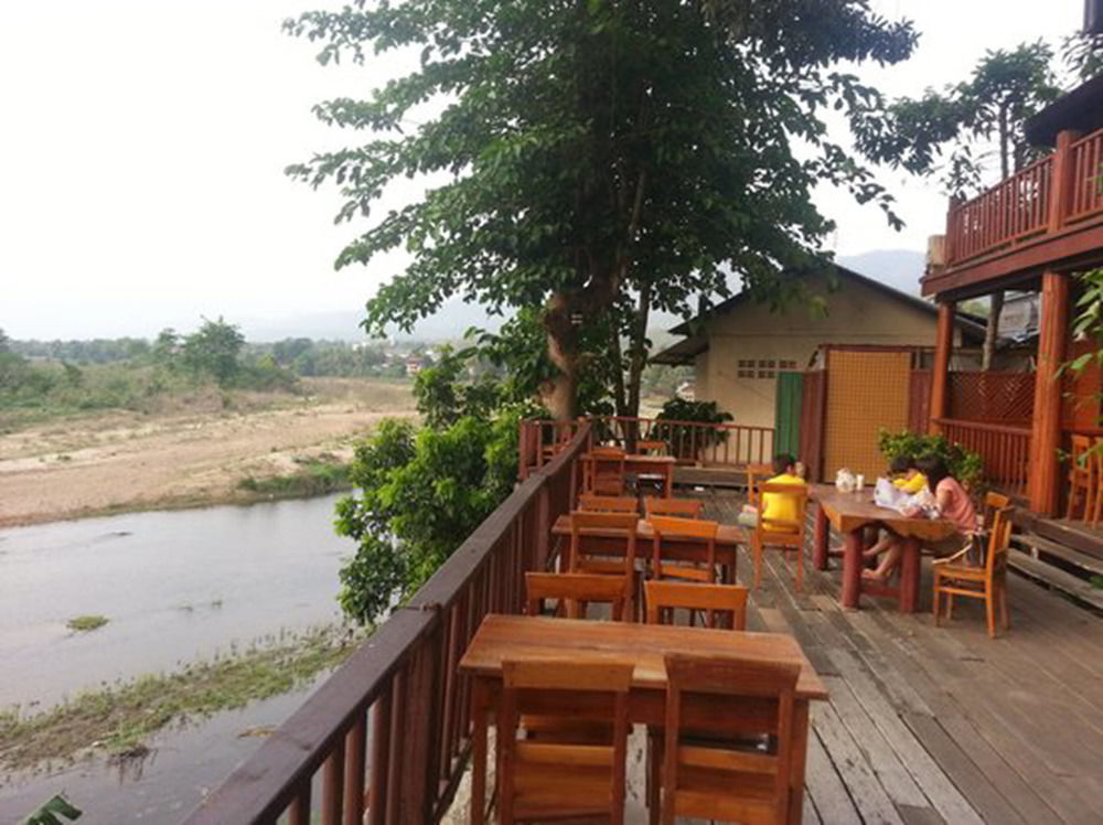 Riverhouse-The Teak House Мае Сарианг Екстериор снимка